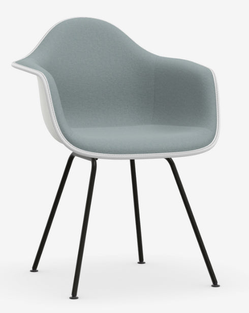 Cadeira Eames Plastic Armchair RE DAX