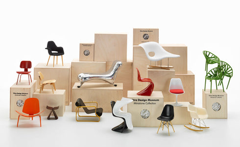 Miniatura Eames Stool - Model A