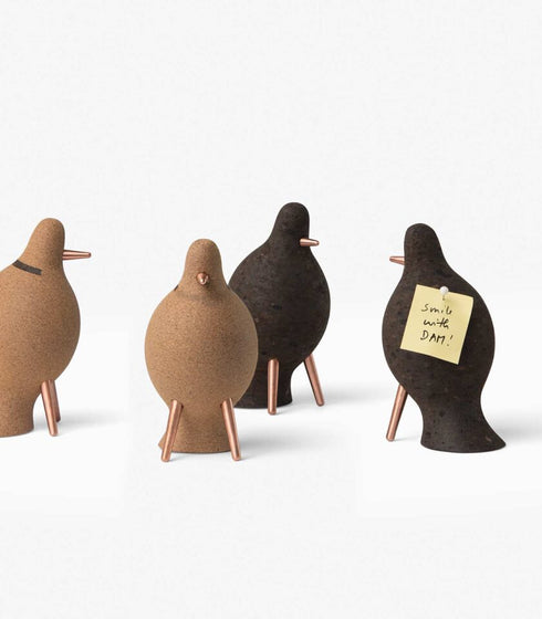 Pássaro Colombo by Day