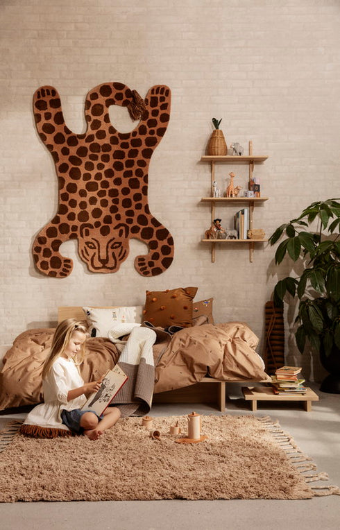 Amass Long Pile Rug / 140x140cm