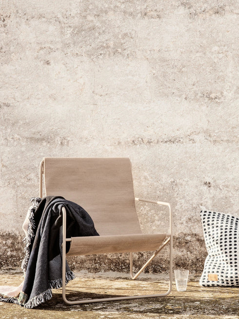 Desert Lounge Chair / Cashmere Frame