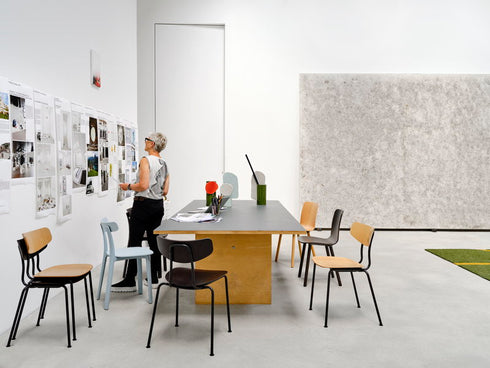 Cadeira Moca / Escuro Básico