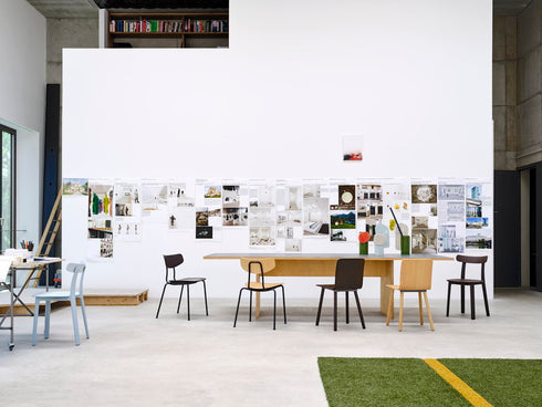 Cadeira Moca / Escuro Básico