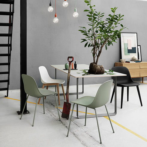 Fiber Side Chair / Wood Base