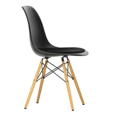 DSW Plastic Eames Chair / Fabric Seat / Maple Base