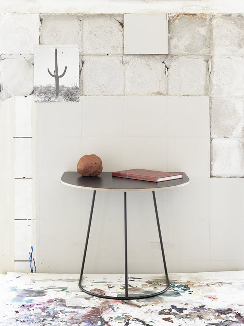 Airy Coffee Table / Half Size