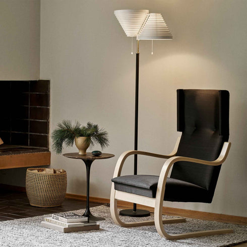 A810 Floor Lamp