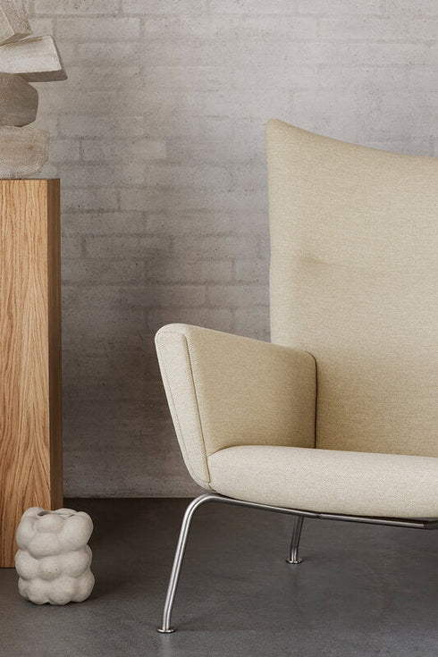 CH445 Wing Lounge CHair / Stainless Steel