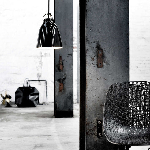 Caravaggio™ P1 Suspension Lamp / Glossy