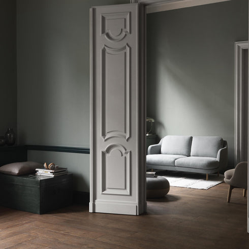 Lune™ JH200 2-Seater Sofa / Aluminium Feet