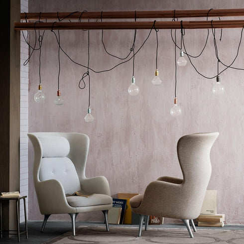 Ro™ JH1 Wingback Chair / Aluminium