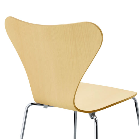 Series 7™ Chair / Natural Veneer