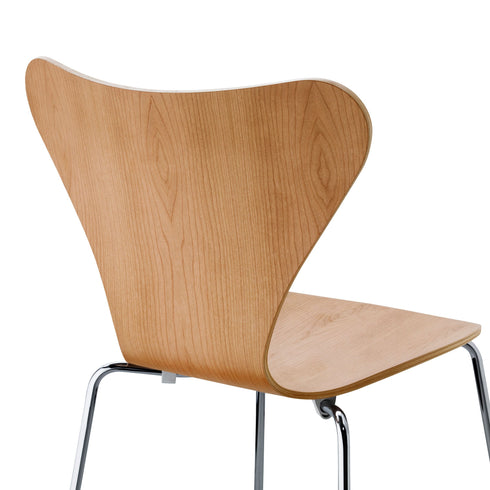 Series 7™ Chair / Natural Veneer