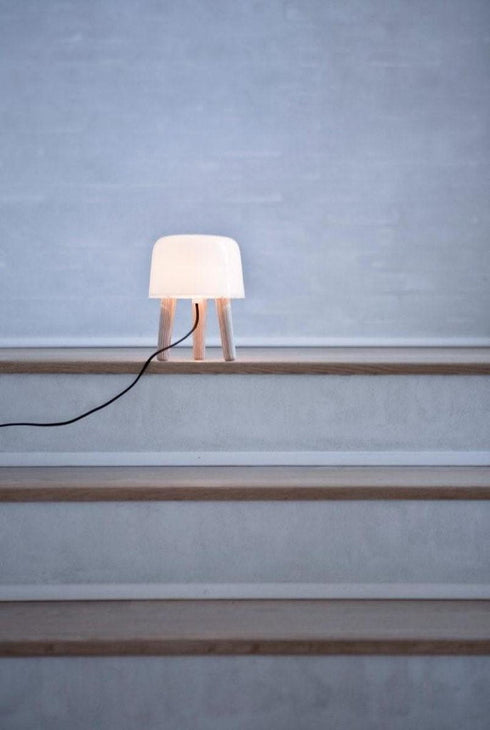 Milk NA1 Table Lamp