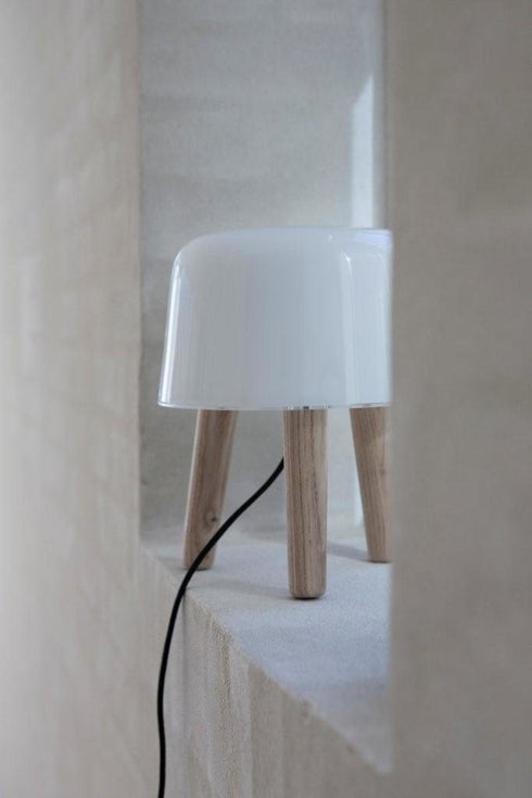 Milk NA1 Table Lamp