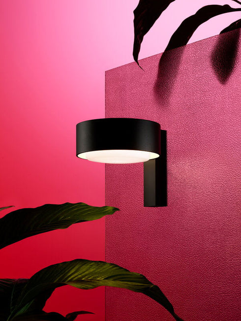 Plaff-On A IP65 Wall Lamp