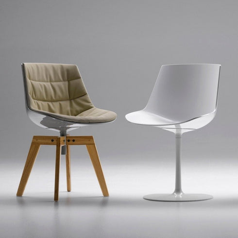 Flow Swivel Chair / Round Base / Upholstered