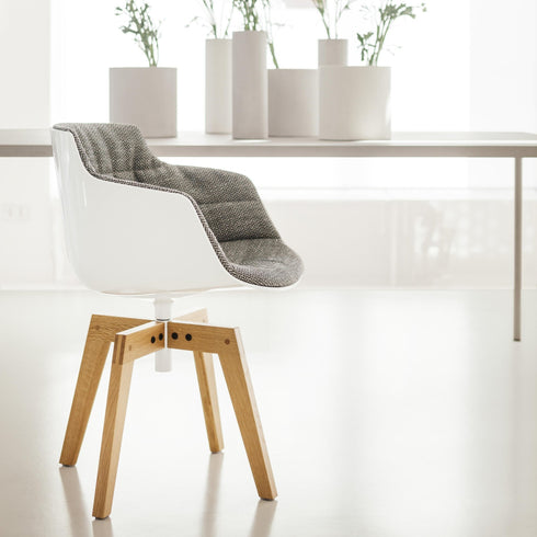 Flow Slim Armchair / Oak Legs / Upholstered
