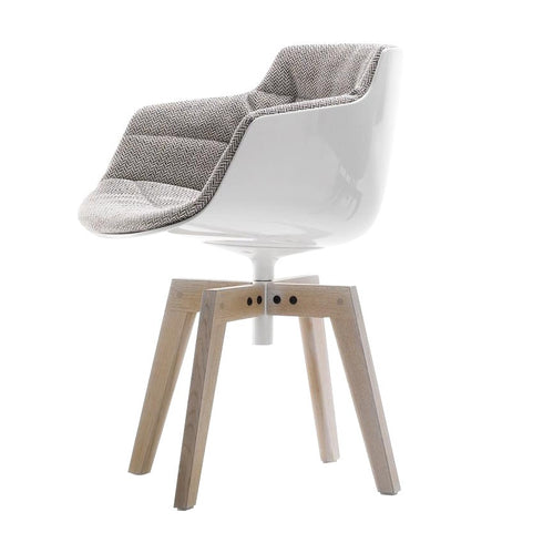 Flow Slim Armchair / Oak Legs / Upholstered