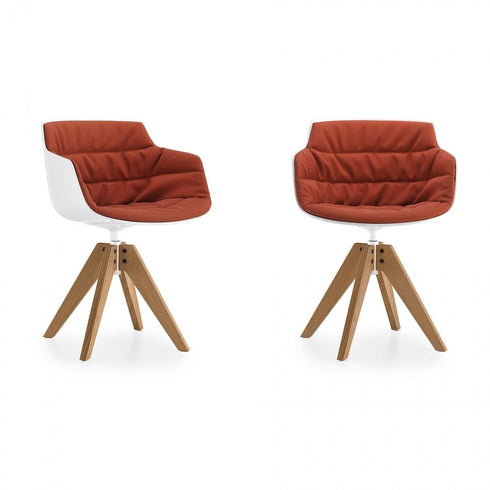 Flow Slim Armchair / Frame Oak VN / Upholstered