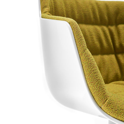 Flow Slim Armchair / Frame Oak VN / Upholstered