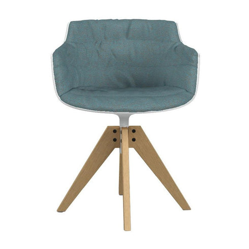 Flow Slim Armchair / Frame Oak VN / Upholstered