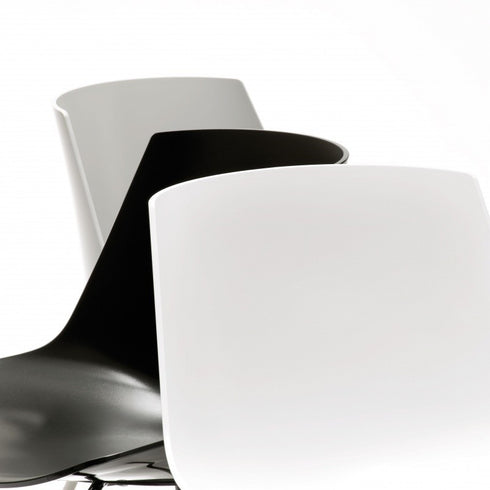 Flow Chair / Skid Legs