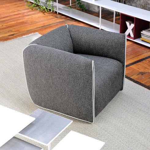 Mia Armchair