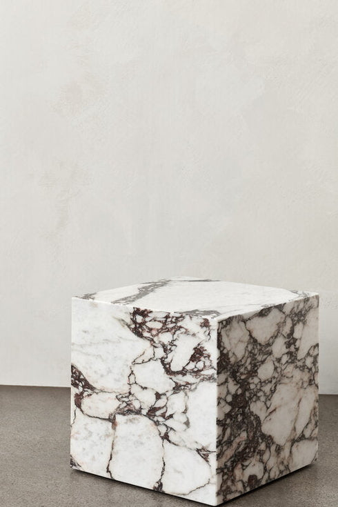 Plinth Table / Cube