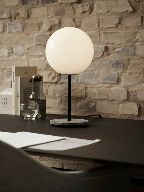 Tr Bulb Table Lamp
