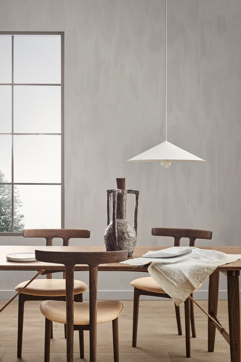 BM1160 Huntsman Dining Table