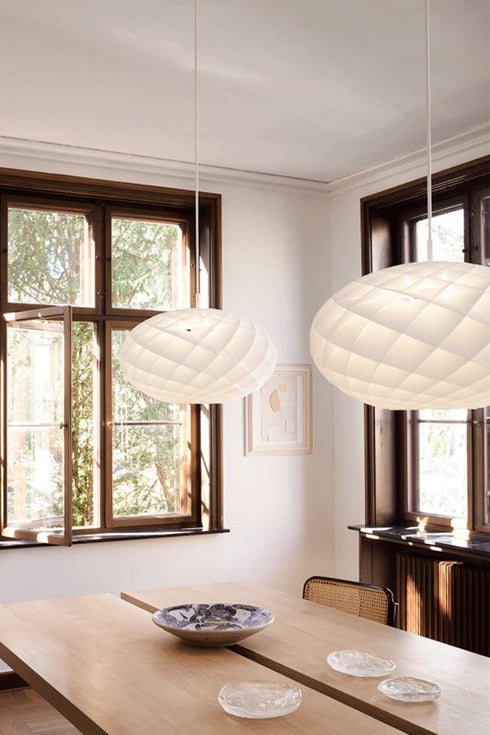 Patera 500 Oval Pendant