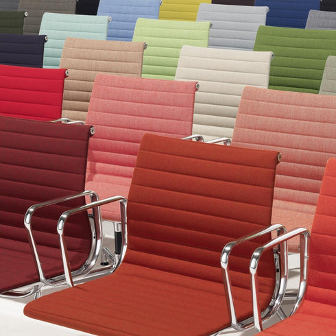 EA 104 aluminum chair / Armchair / Chrome / Swivel