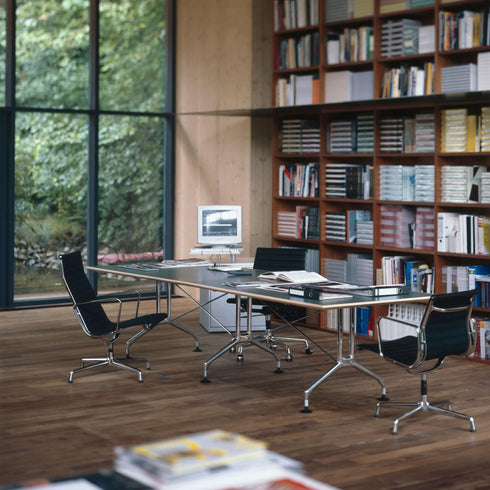 EA 108 Aluminum Chair / Polished / Swivel