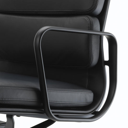 EA 217 Soft Pad Chair / Black Base