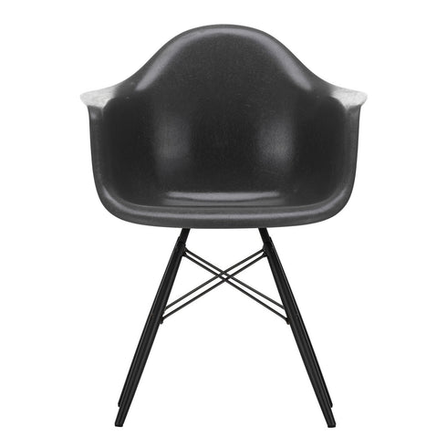 Eames DAW Fiberglass Armchair / Black Maple Base