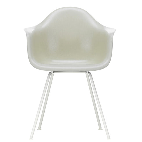 DAX Fiberglass Eames Chair / White Base