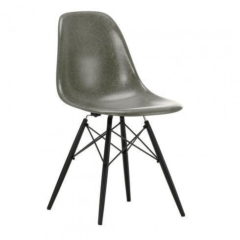 Eames Fiberglass DSW Chair / Maple Black