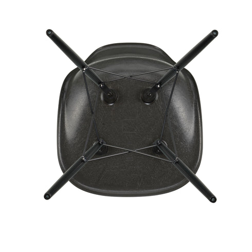 Eames Fiberglass DSW Chair / Maple Black