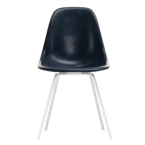 Eames Chair in DSX Fiberglass / White Base