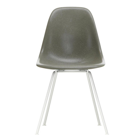 Eames Chair in DSX Fiberglass / White Base