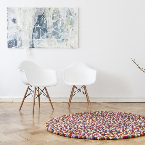 Eames DAW Plastic Armchair / Maple Base