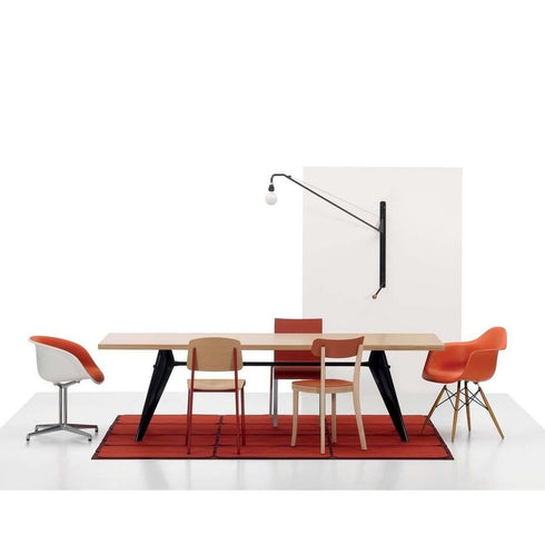 Eames DAW Plastic Armchair / Maple Base