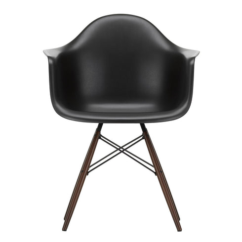 Eames DAW Plastic Armchair / Dark Maple Base