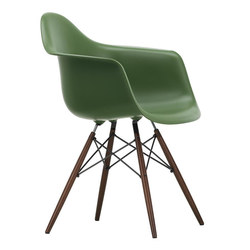 Eames DAW Plastic Armchair / Dark Maple Base