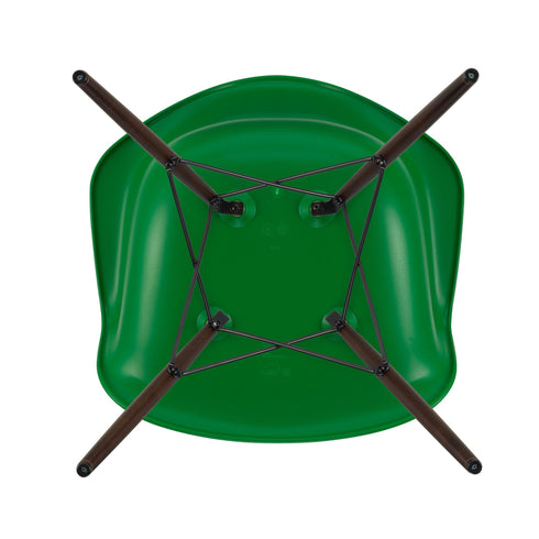 Eames DAW Plastic Armchair / Dark Maple Base