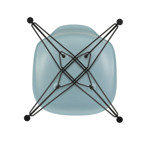 Eames DSR Chair in Plastic / Black Base