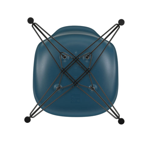 Eames DSR Chair in Plastic / Black Base