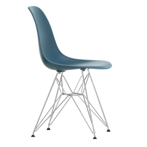 Cadeira Eames DSR em Plástico / Base Cromada