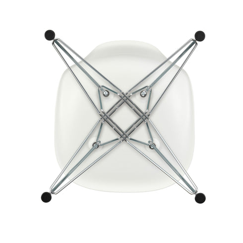 Cadeira Eames DSR em Plástico / Base Cromada